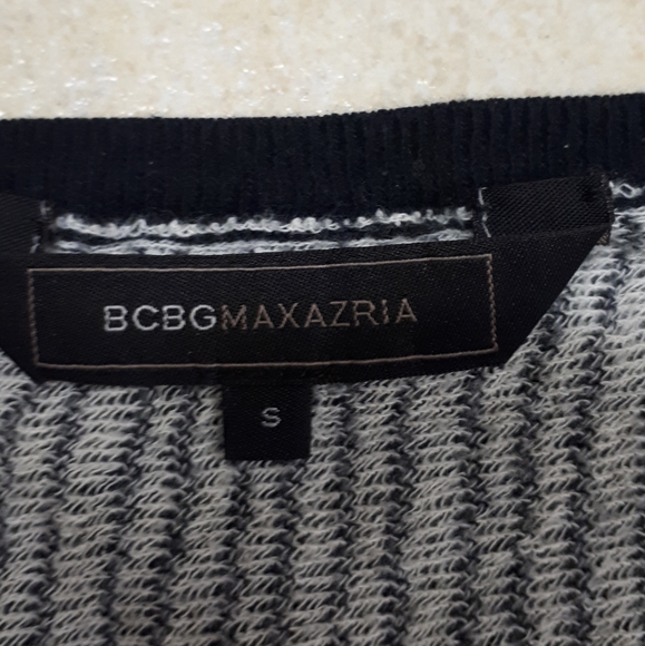 BCBGMaxazria Black and gray top - Dolman sleeves - Picture 7 of 11